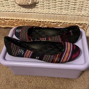 Reef black & multicolored ballet shoes cushion soles Size 9